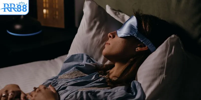 Lưu ý khi nằm mơ thấy người thân đã mất đánh số gì